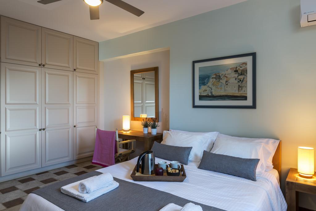 Electra Beachfront Villa クラニディ エクステリア 写真
