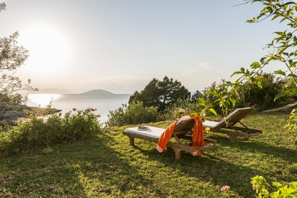 Electra Beachfront Villa クラニディ エクステリア 写真