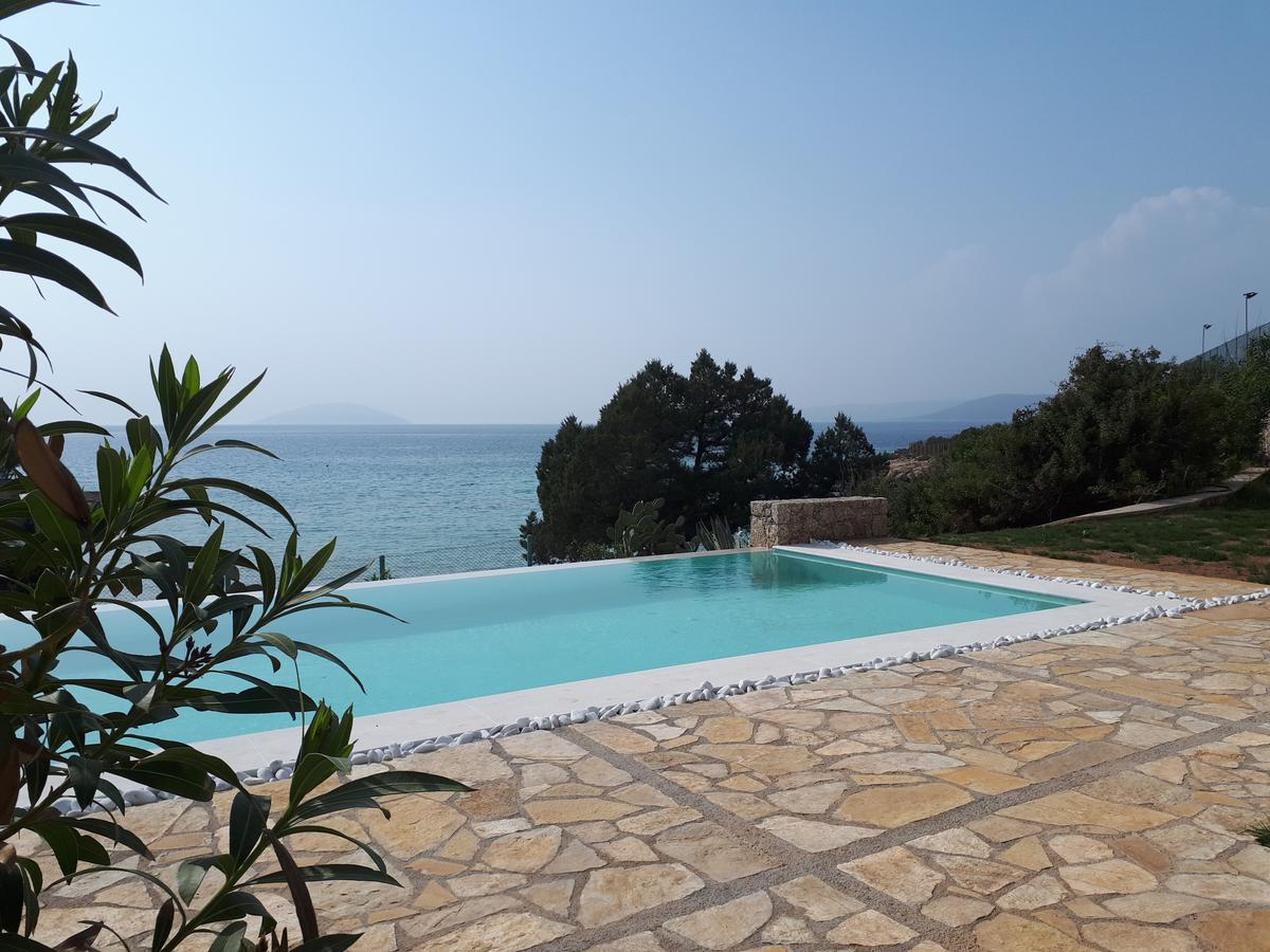 Electra Beachfront Villa クラニディ エクステリア 写真