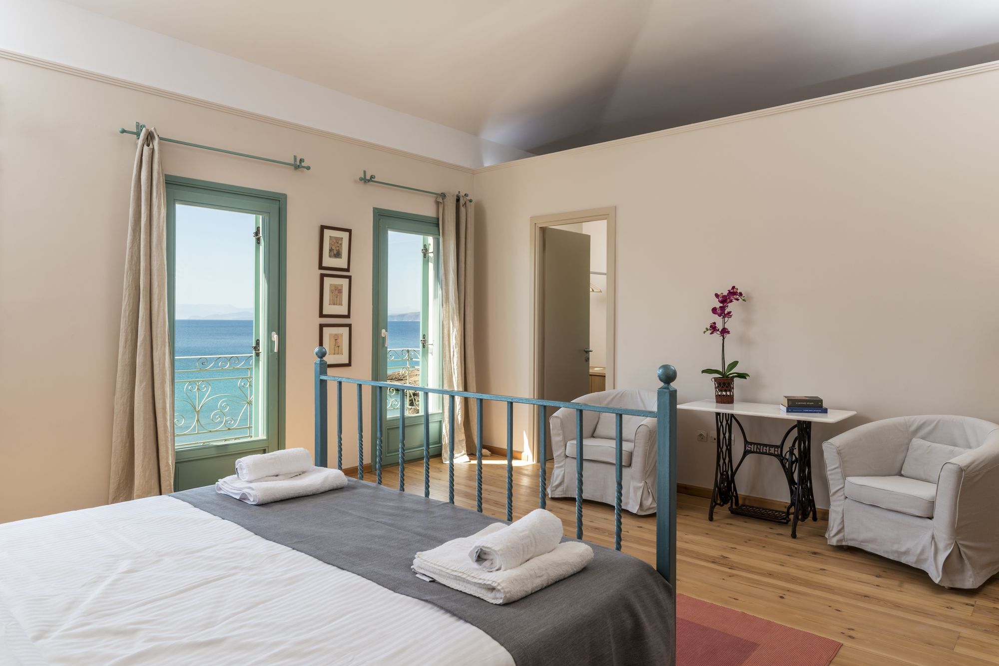 Electra Beachfront Villa クラニディ エクステリア 写真